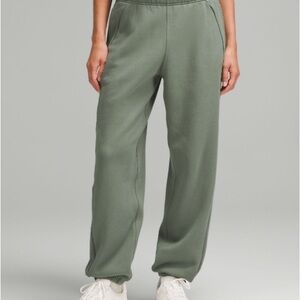 Lululemon Scuba MidRise OverSized Fit Joggers